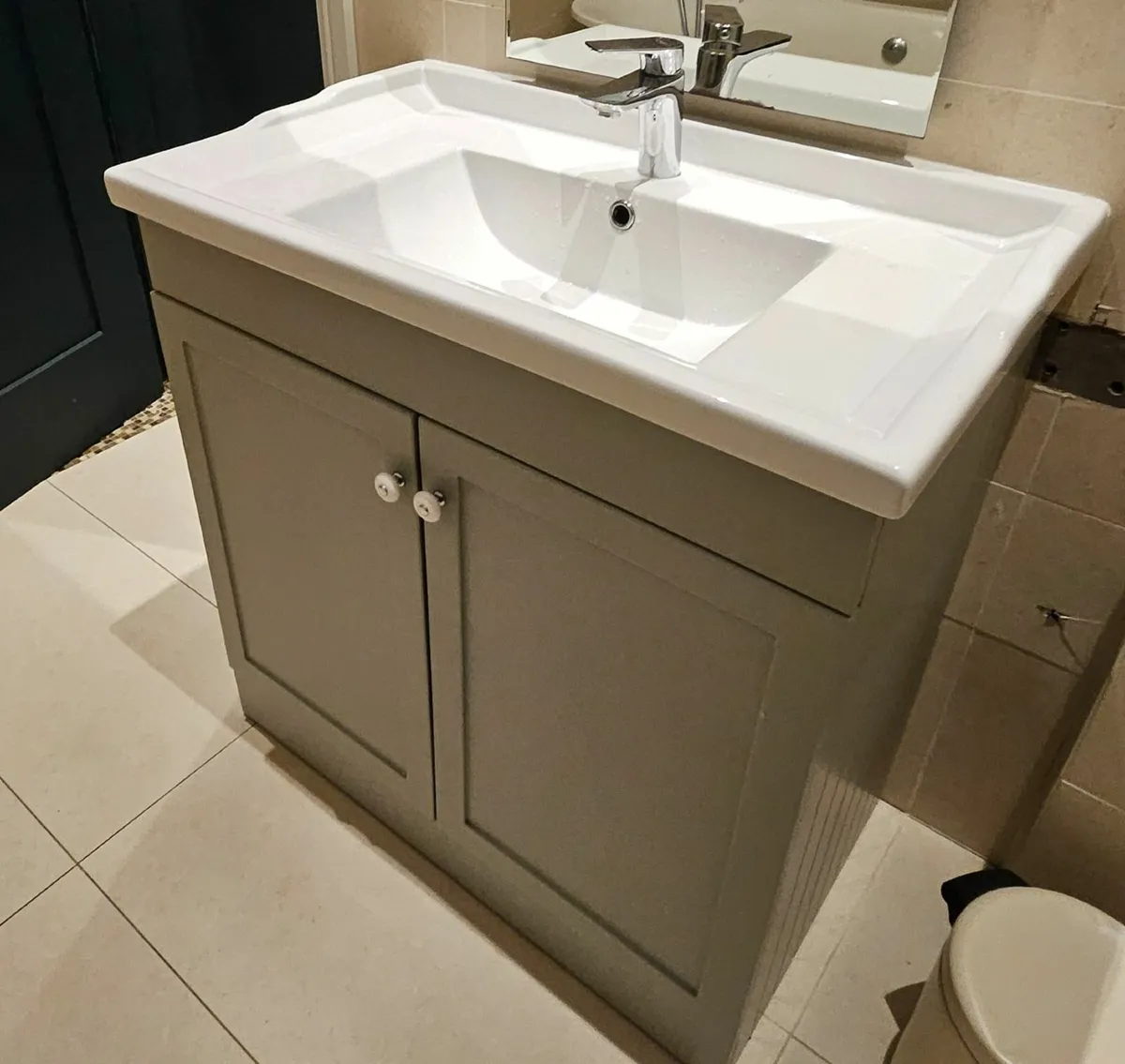 Custom built sink vanity unit - Image 1
