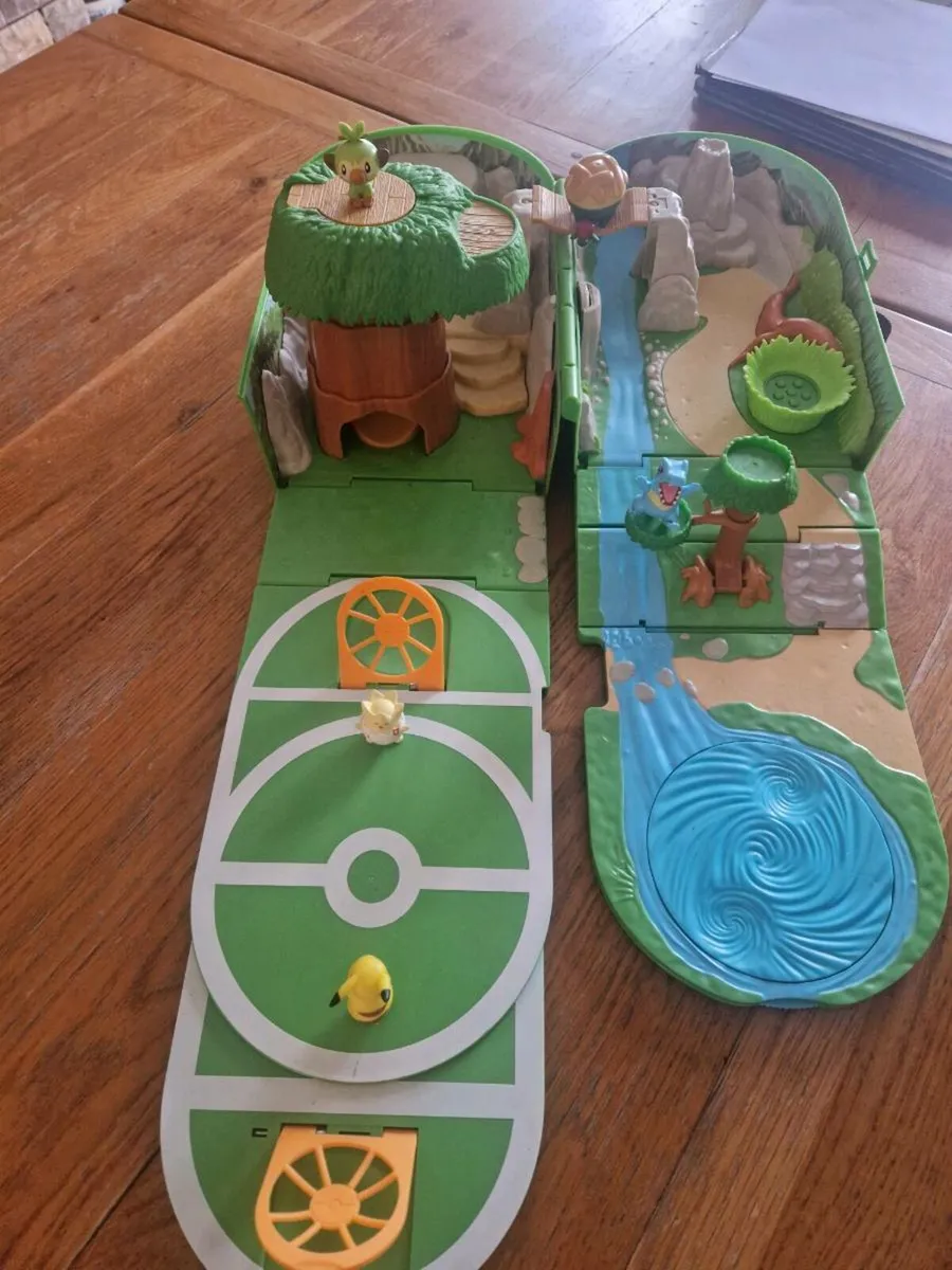 Pokemon Carry Case Playset - Image 3