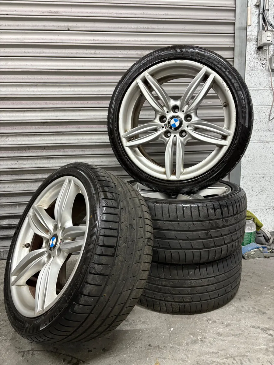 BMW 5 Series M-Sport Alloys 19” - Image 1