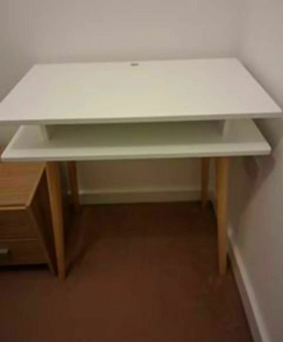 Home office study desk - Image 1
