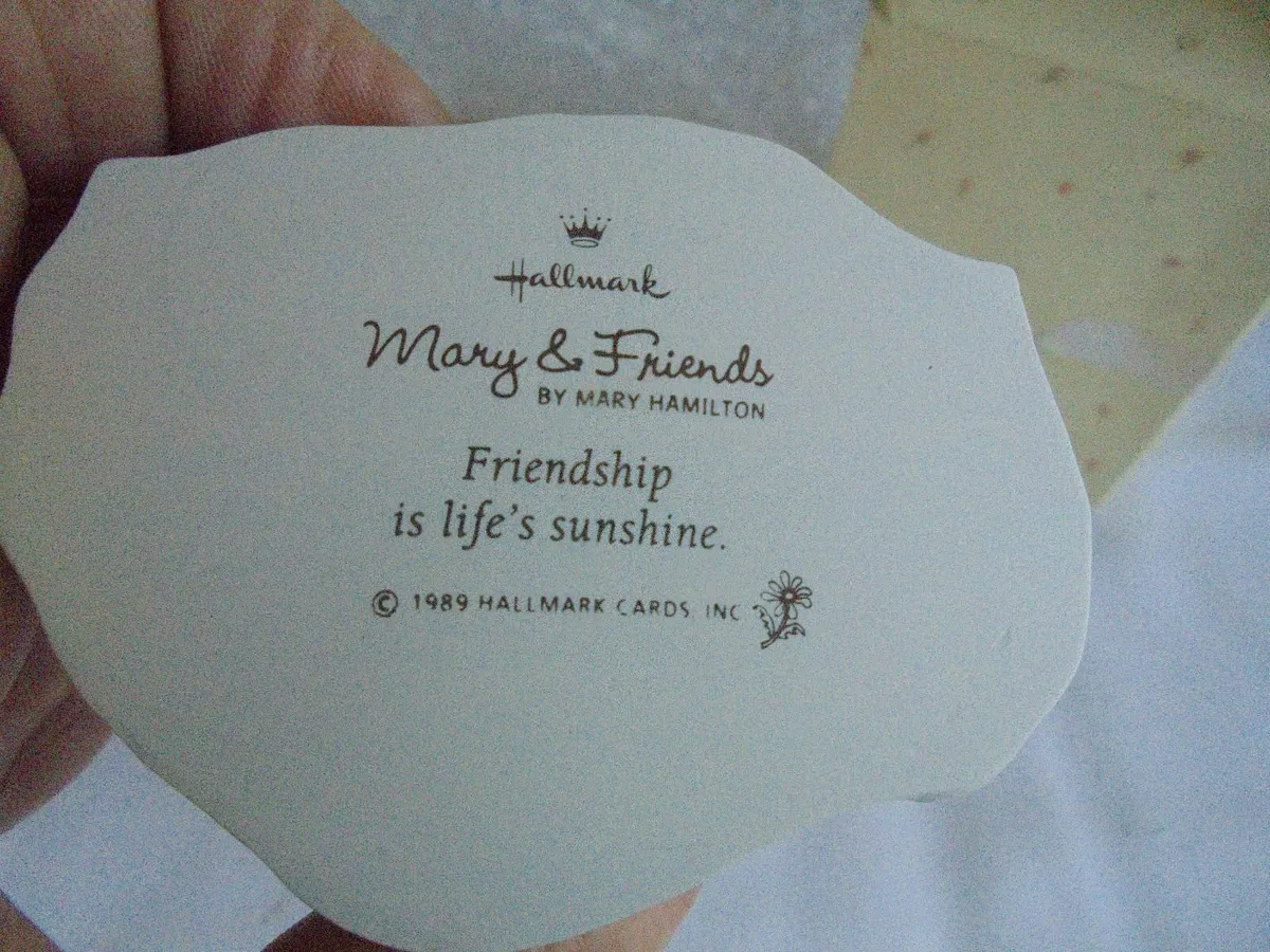 Hallmark Girls at Picnic figures for Sale - Image 2