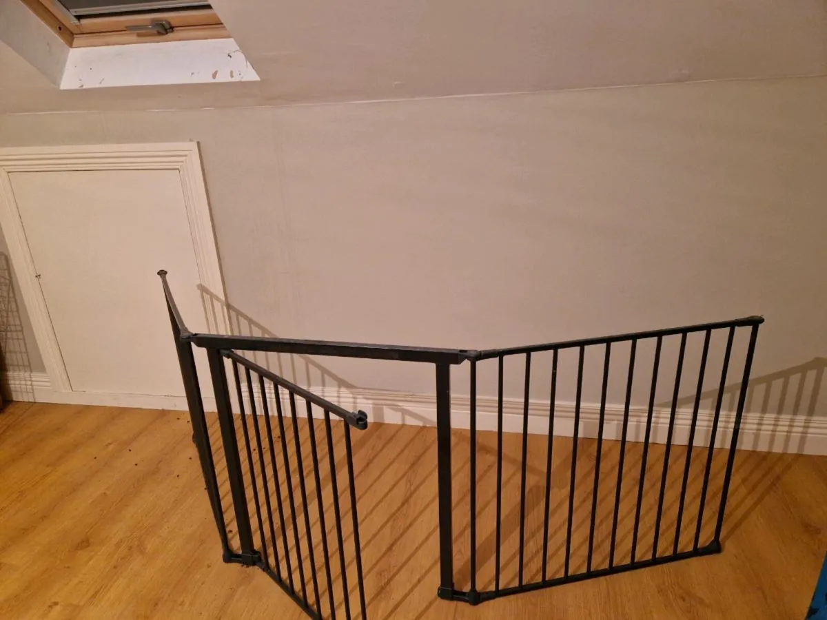 Fireside safety guard - Image 2