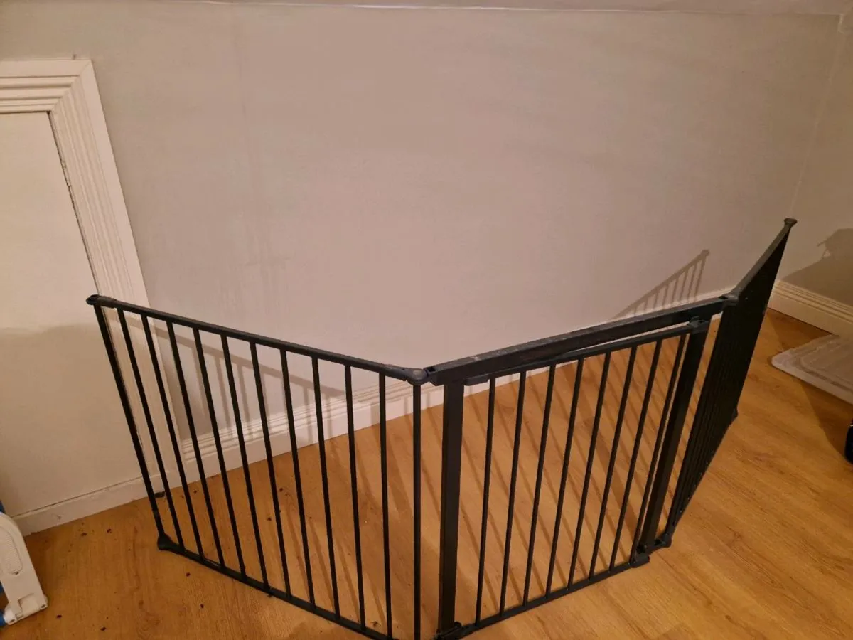 Fireside safety guard - Image 3