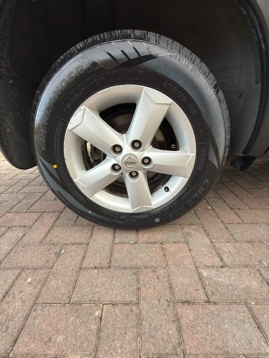 Nissan Qashqai 2007 - 1.6 Petrol - Image 4