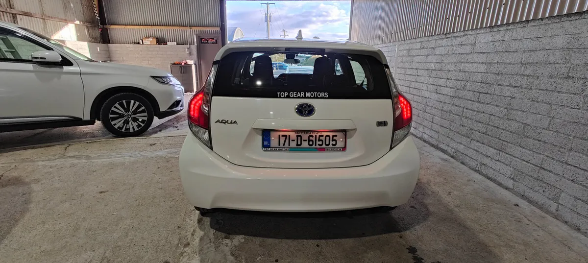 171 Toyota Aqua serviced/valeted - Image 4