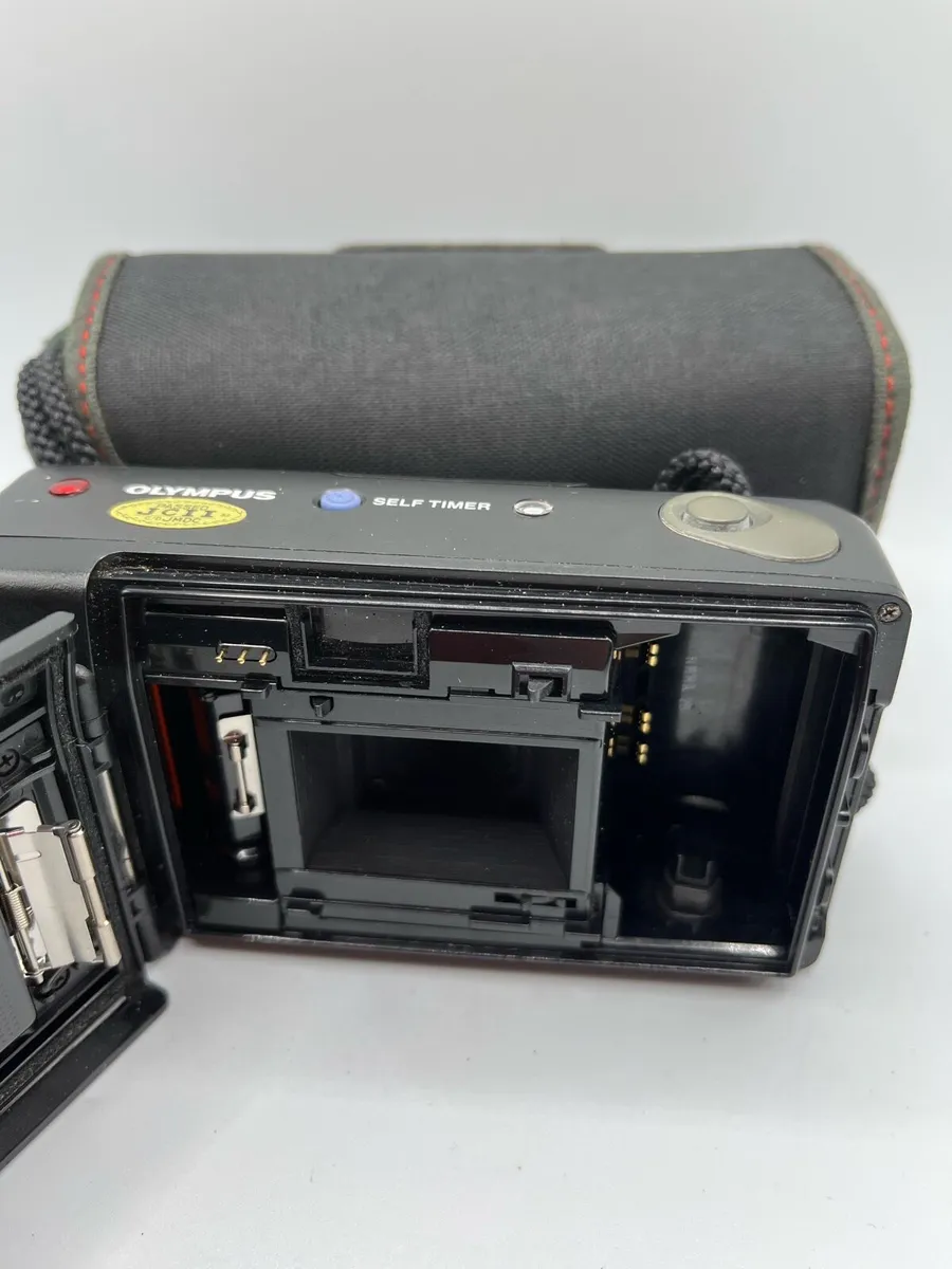 Olympus AM 100 35mm camera - Image 4