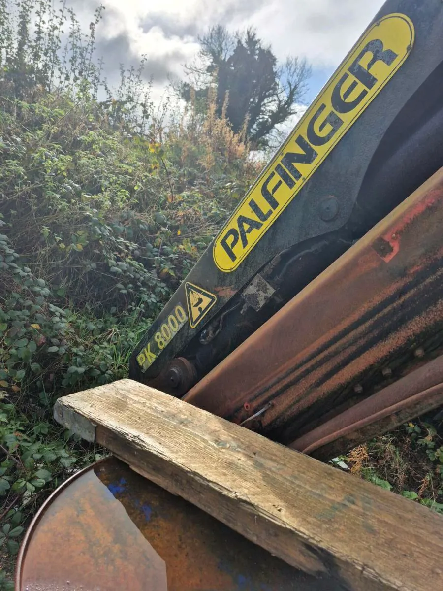 Crane and Block Grab - Image 3