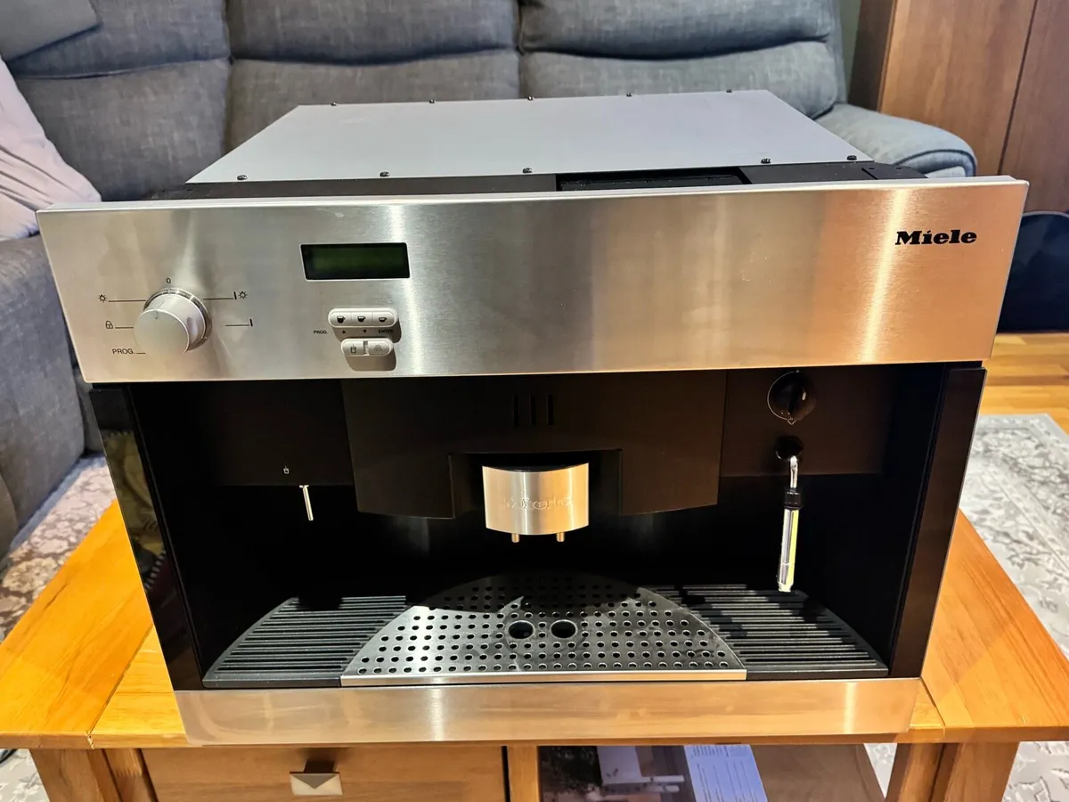 Miele coffee Machine built in - Image 1