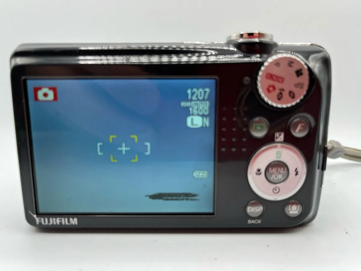 Fujifilm finepix F70EXR - Image 2