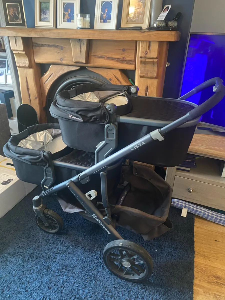 Twin uppababy vista V2 - Image 1