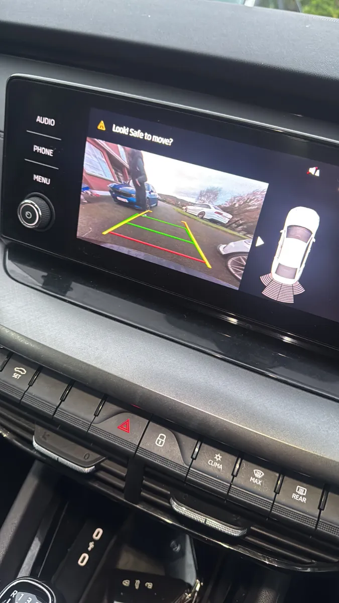 Skoda Octavia 2021 2.0 tdi - Image 3