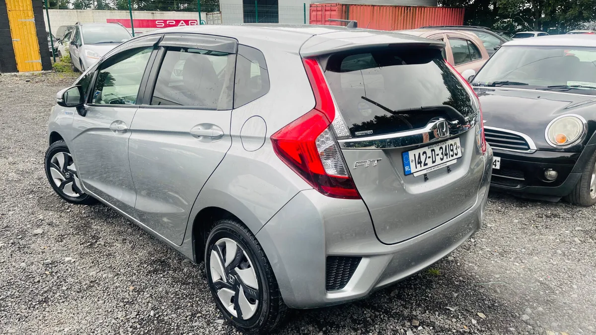 142 Honda Fit Fully Automatic Hybrid - Image 4