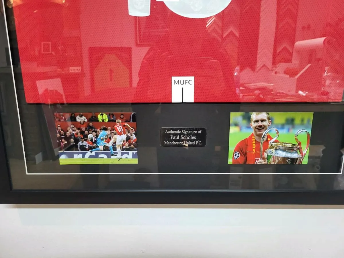 Premium Framed Paul Scholes Signed Shirt - Image 3