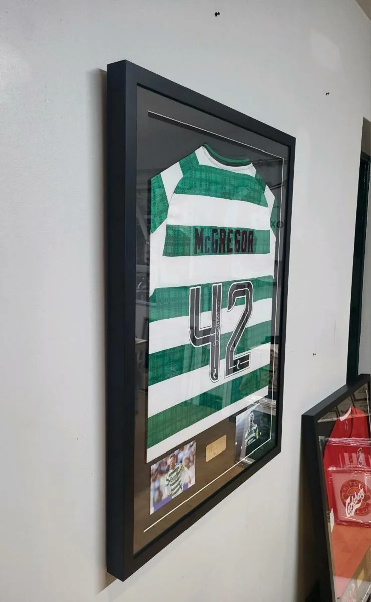 Premium Framed Signed Callum McGregor Celtic Shirt - Image 2