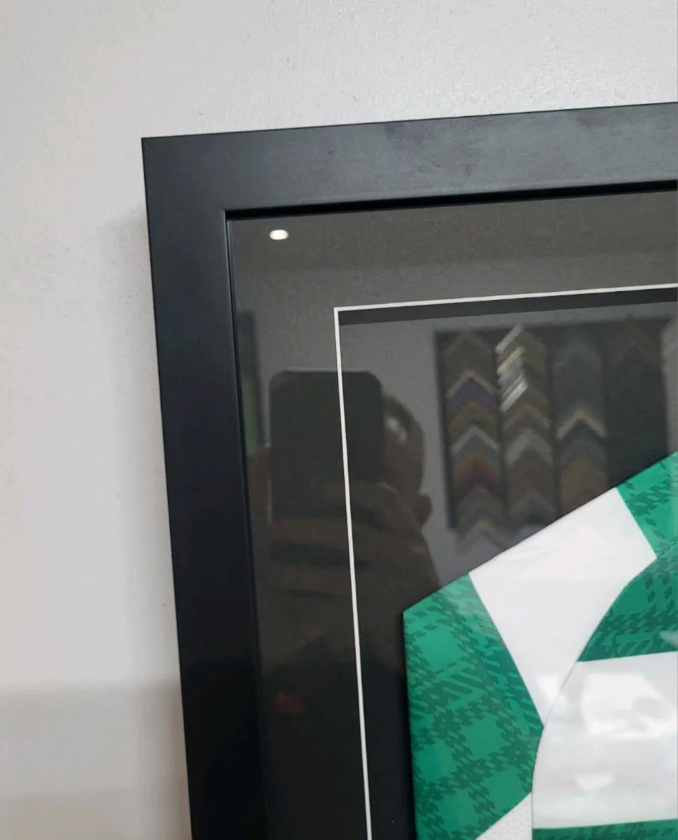 Premium Framed Signed Callum McGregor Celtic Shirt - Image 3