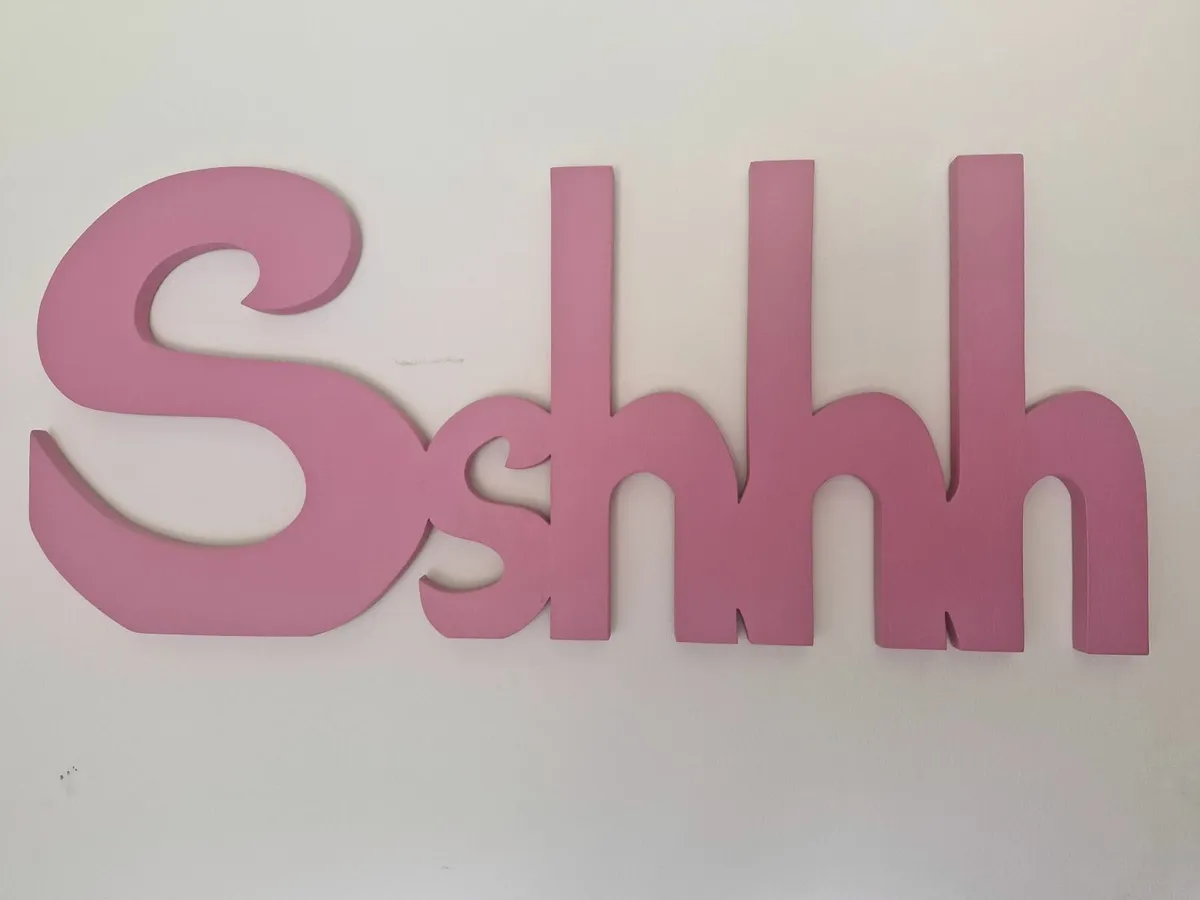 Wooden sign - Image 1