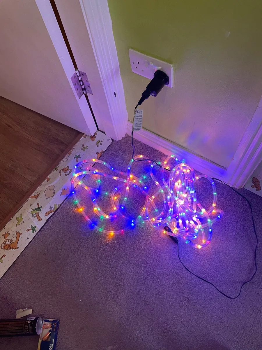 Xmas items - Image 2