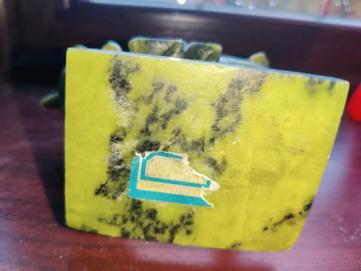 RARE, WAR STALLION, 10"Tall Semi Precious Piece ! - Image 2