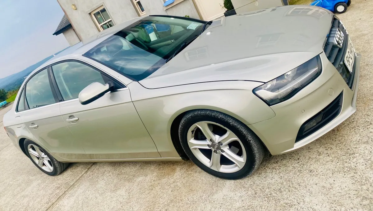 Audi A4 2015 - Image 2