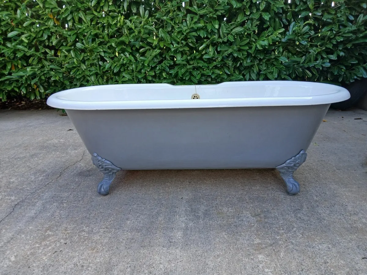 Cast iron Bath - Image 1