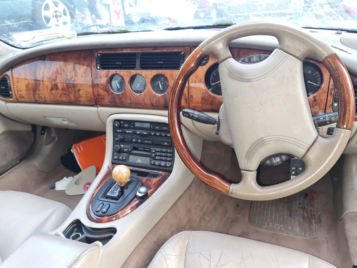 98 jaguar xkr 4.0 supercharged project - Image 2