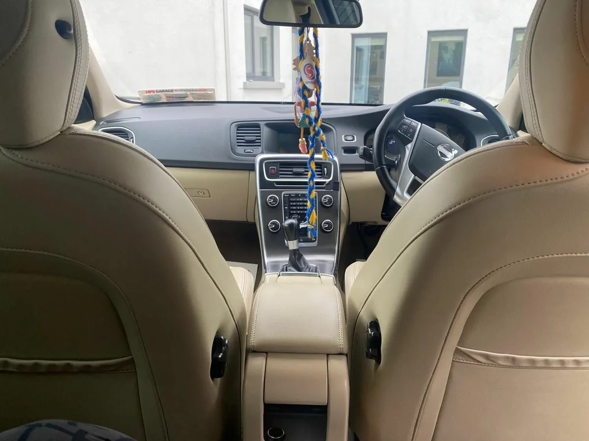 Volvo S60 2013 - Image 3