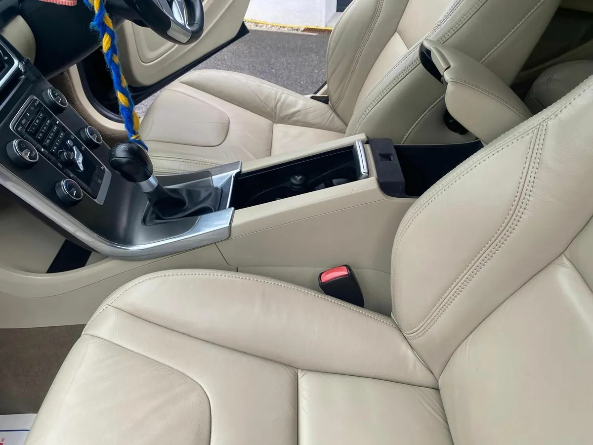 Volvo S60 2013 - Image 4