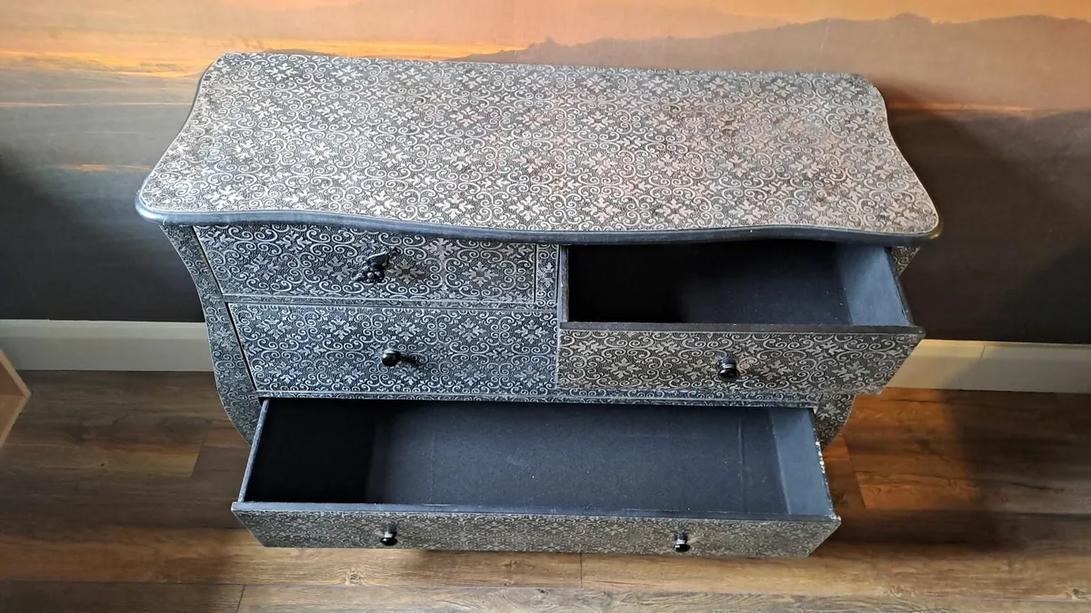 Boutique Chest of Drawers - Image 3