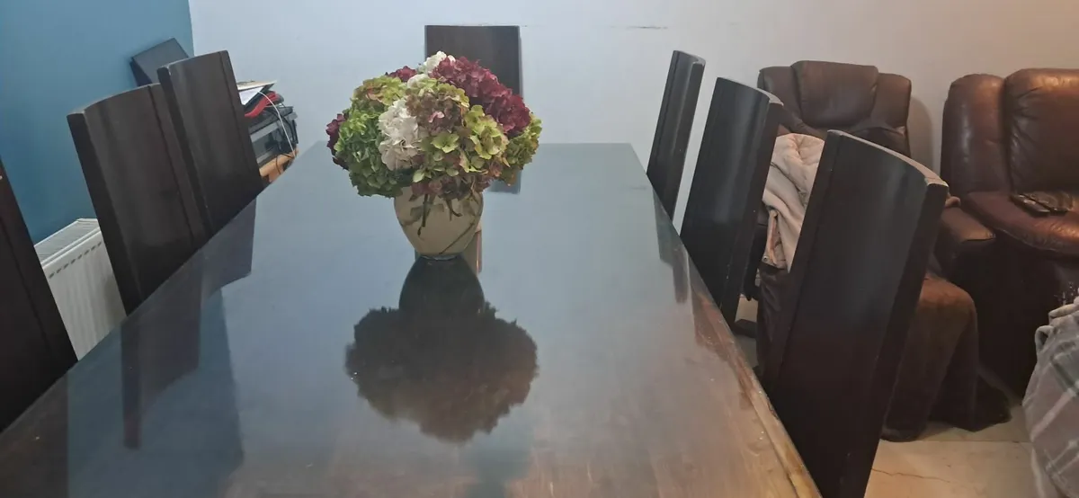 Dining table and chairs - Image 4