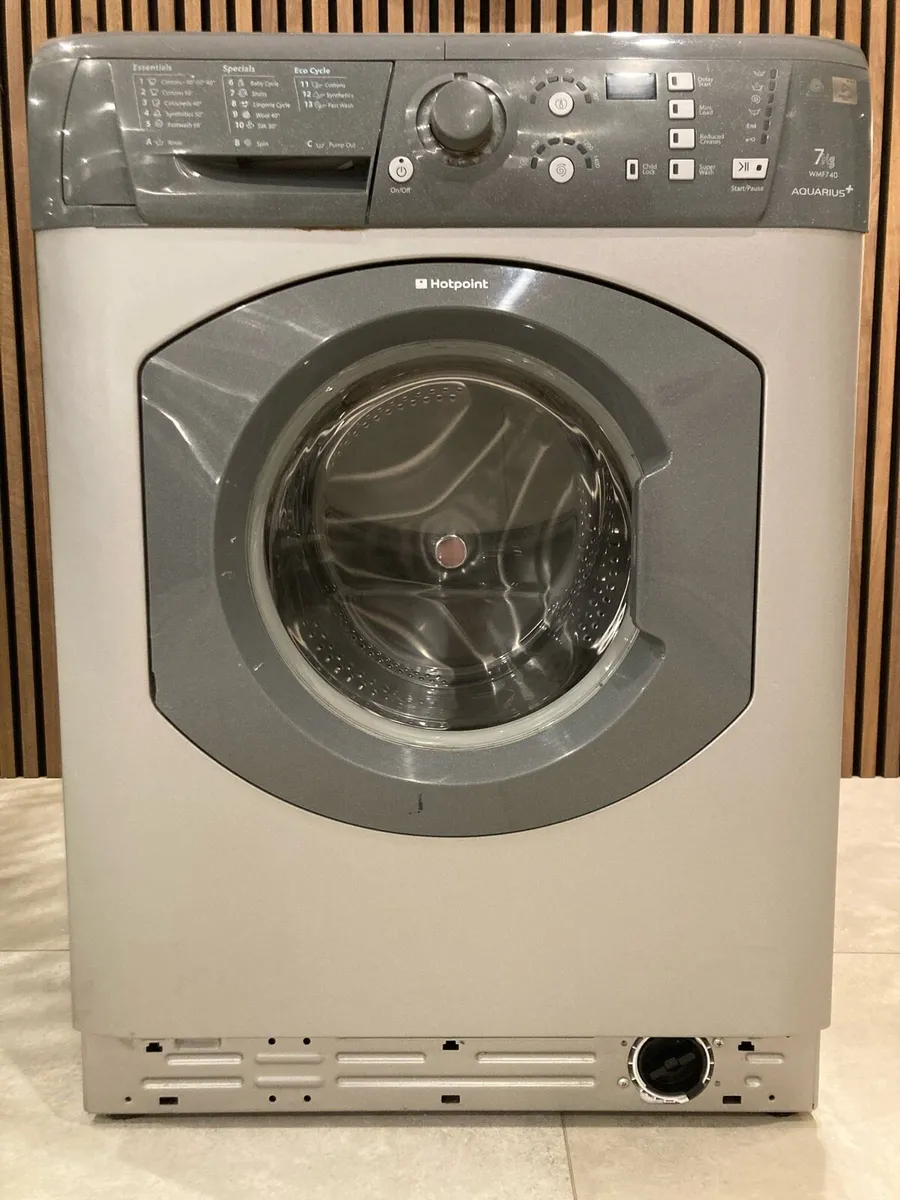 Hotpoint Aquarius WMF740 7kg Washing Machine - Image 2