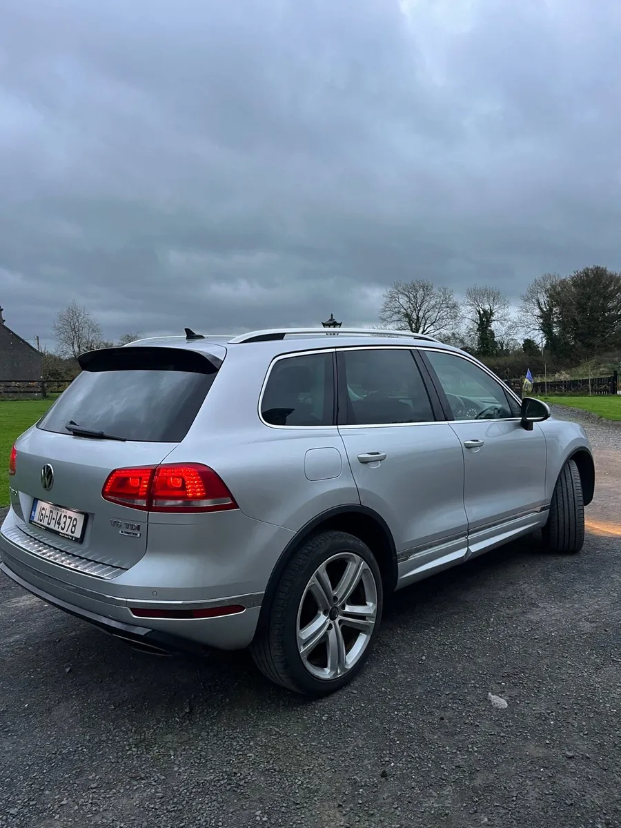 Vw Touareg v6 R Line - Image 2