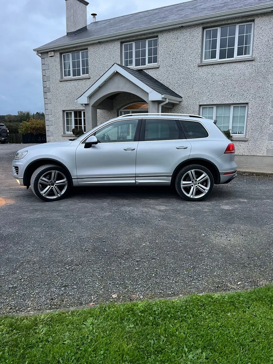 Vw Touareg v6 R Line - Image 4