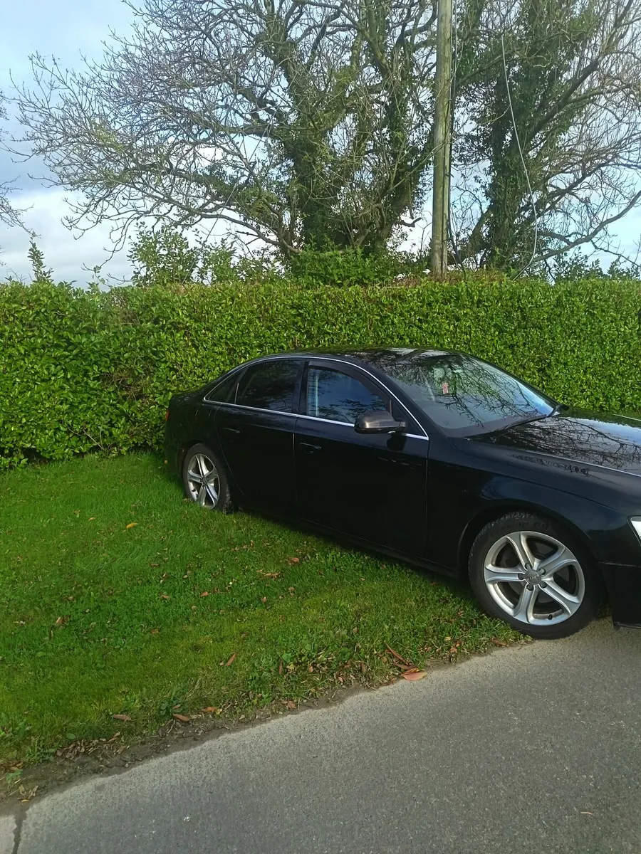 Audi A4 2015 - Image 2