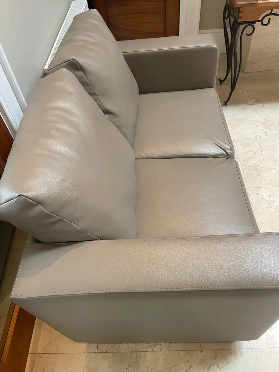 Beautiful 2 Seater Leather Couch - Can Deliver - Image 2