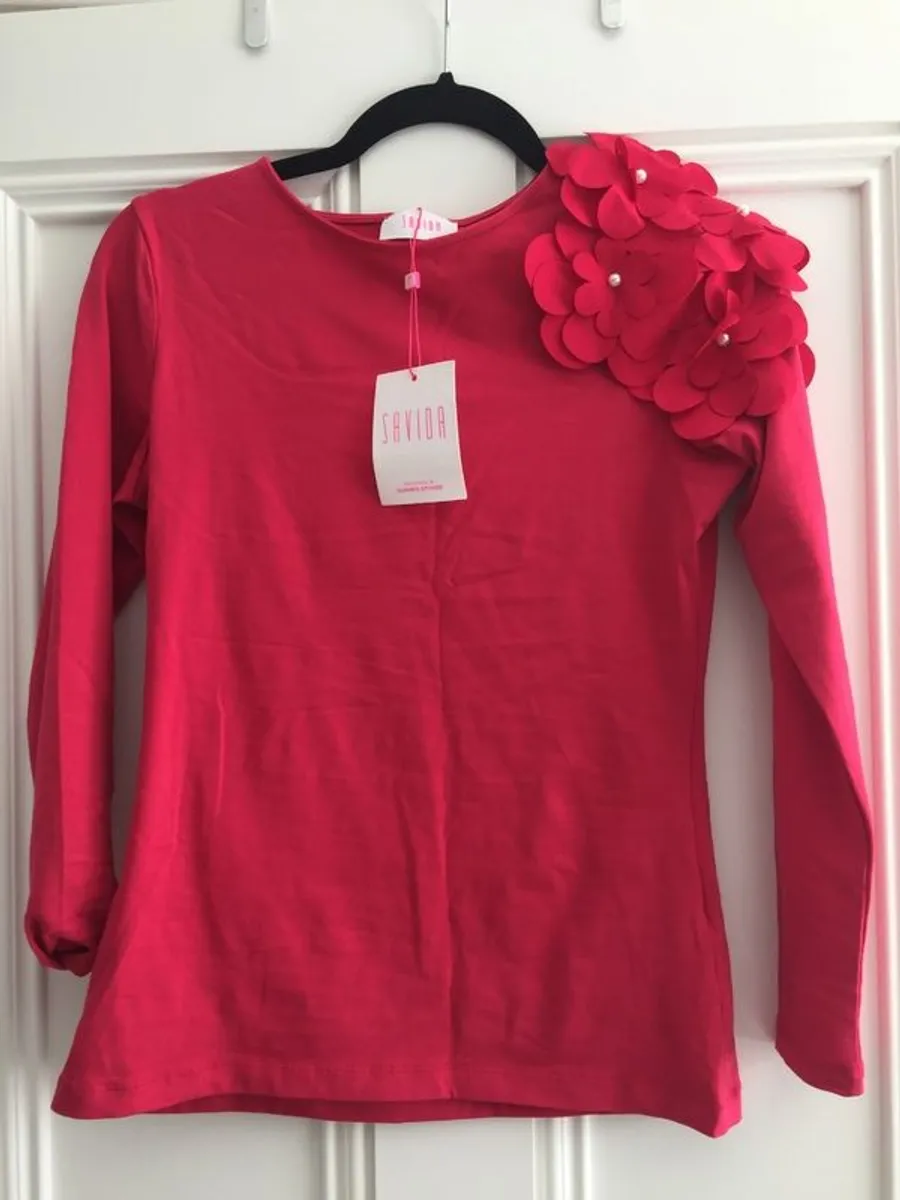 BNWT Savida Raspberry Top: Size 10 - Image 2