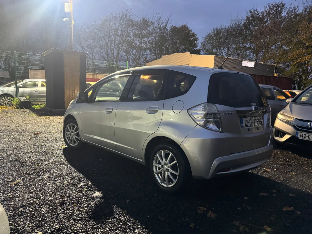 Honda Fit 2012 fully automatic - Image 3