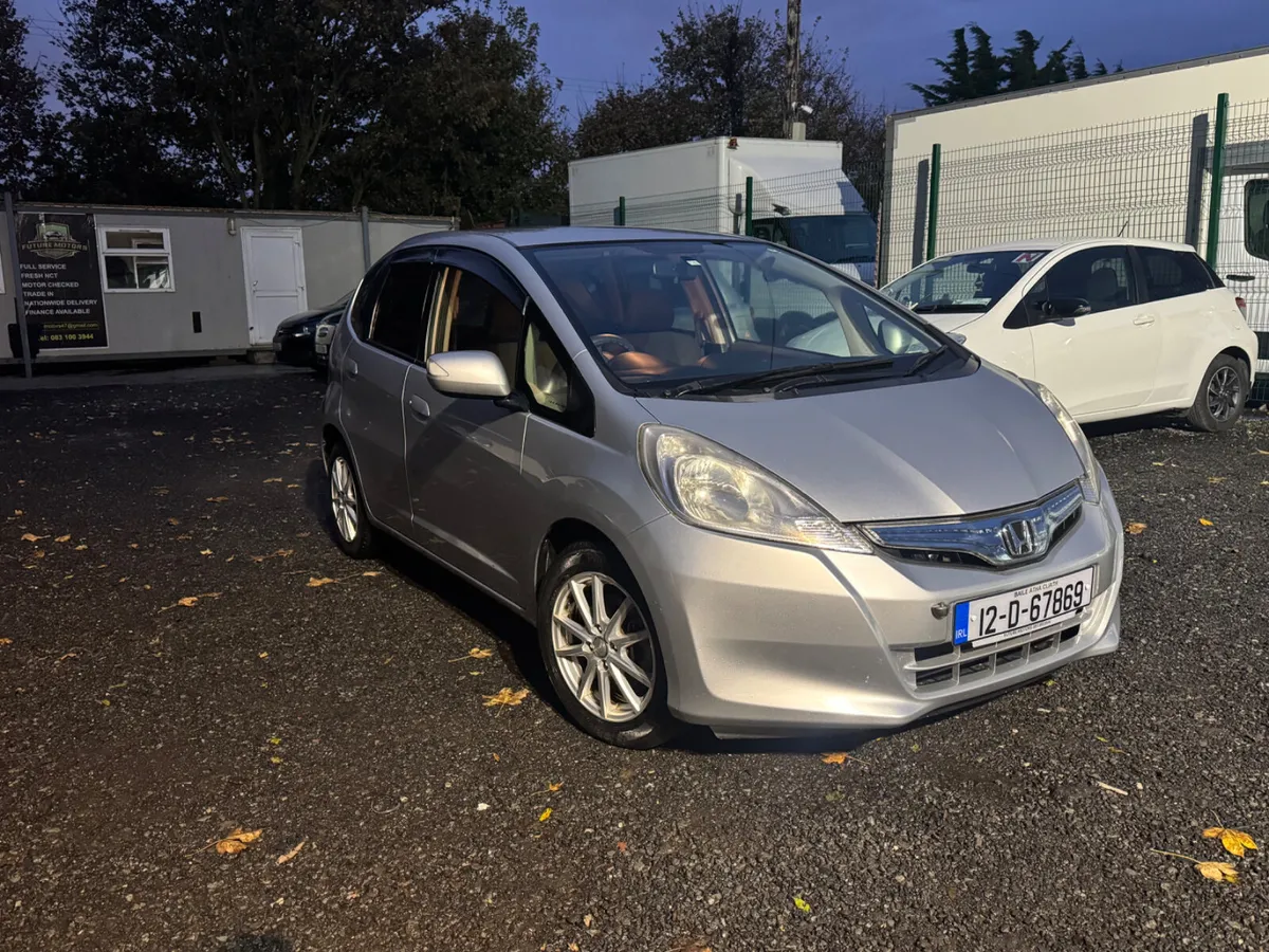 Honda Fit 2012 fully automatic - Image 2