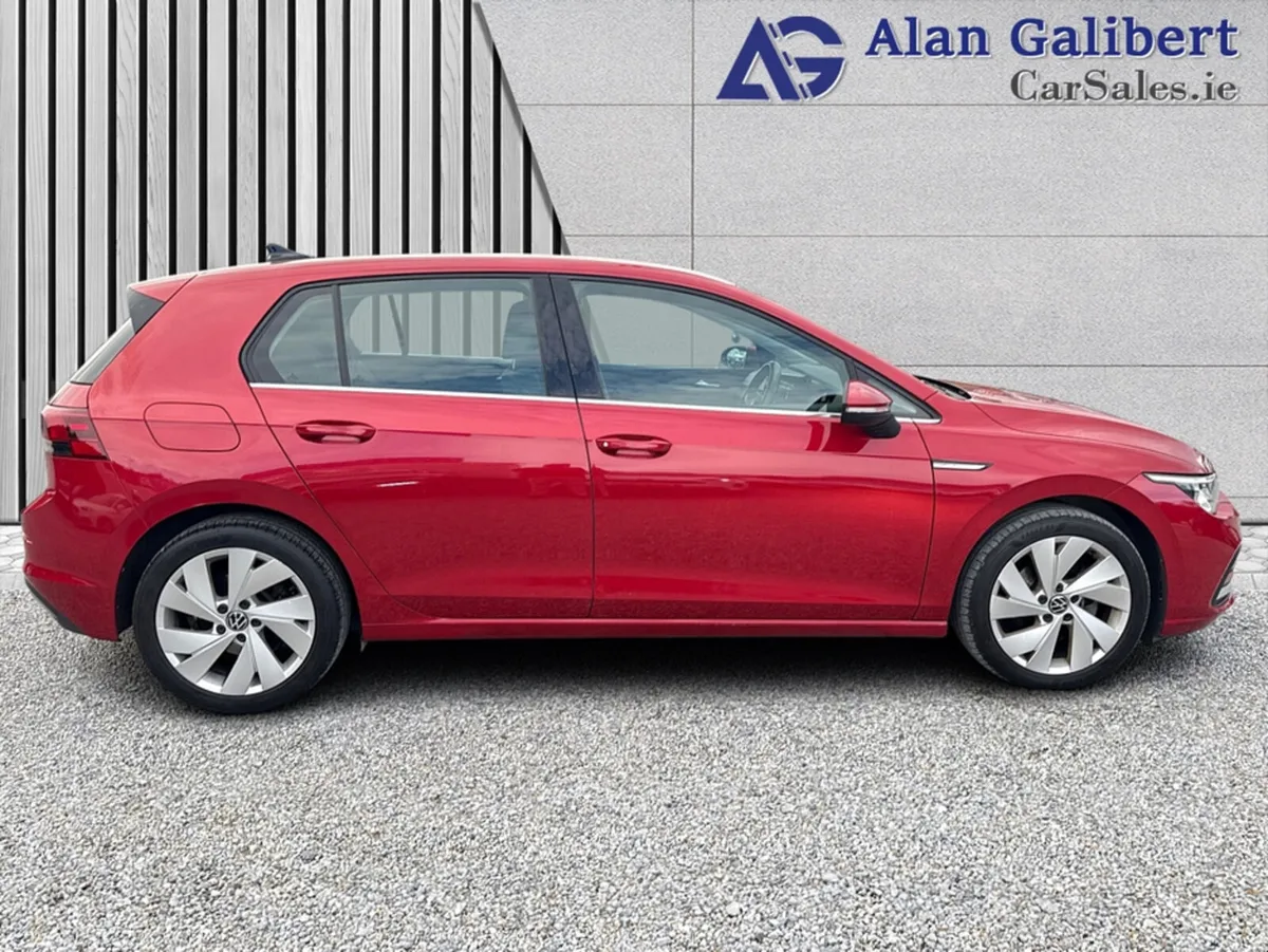 Volkswagen Golf STYLE 2.0 TDI €124 PW - Image 3