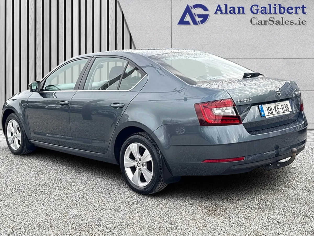 Skoda Octavia AMBITION 1.6 TDI €76 PW - Image 2