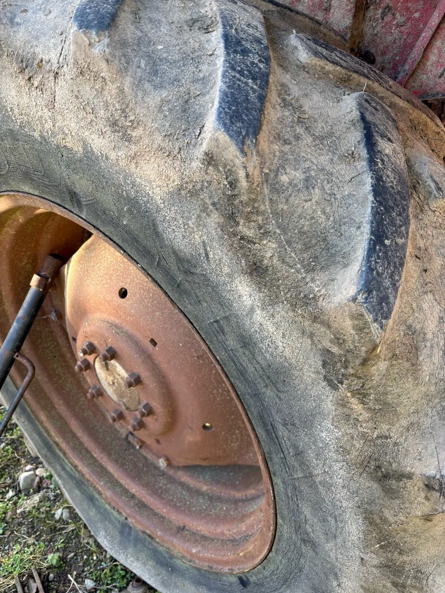 Massey Rims with tyres 290 - Image 3