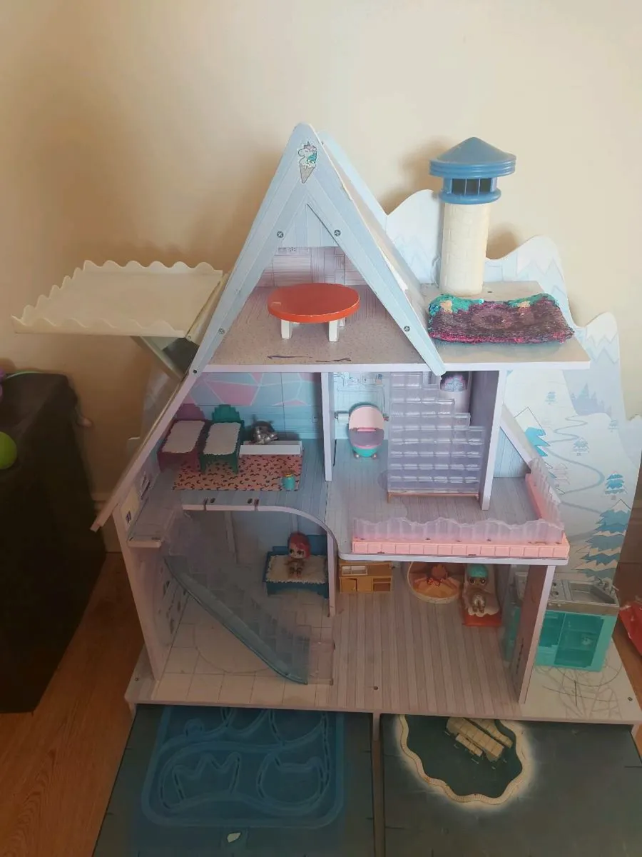 LOL Dolls house - Image 1