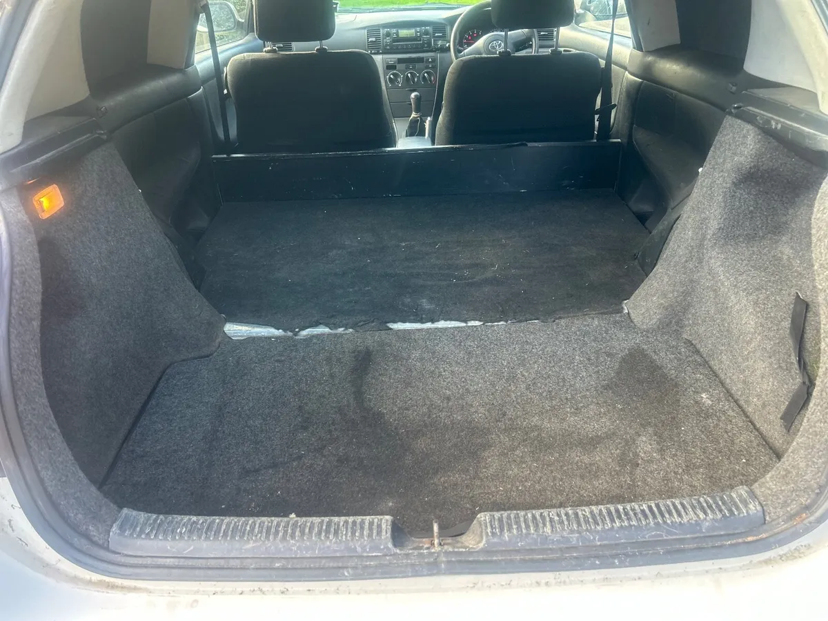 Toyota Corolla Van 1.4 d4d 05 - Image 3