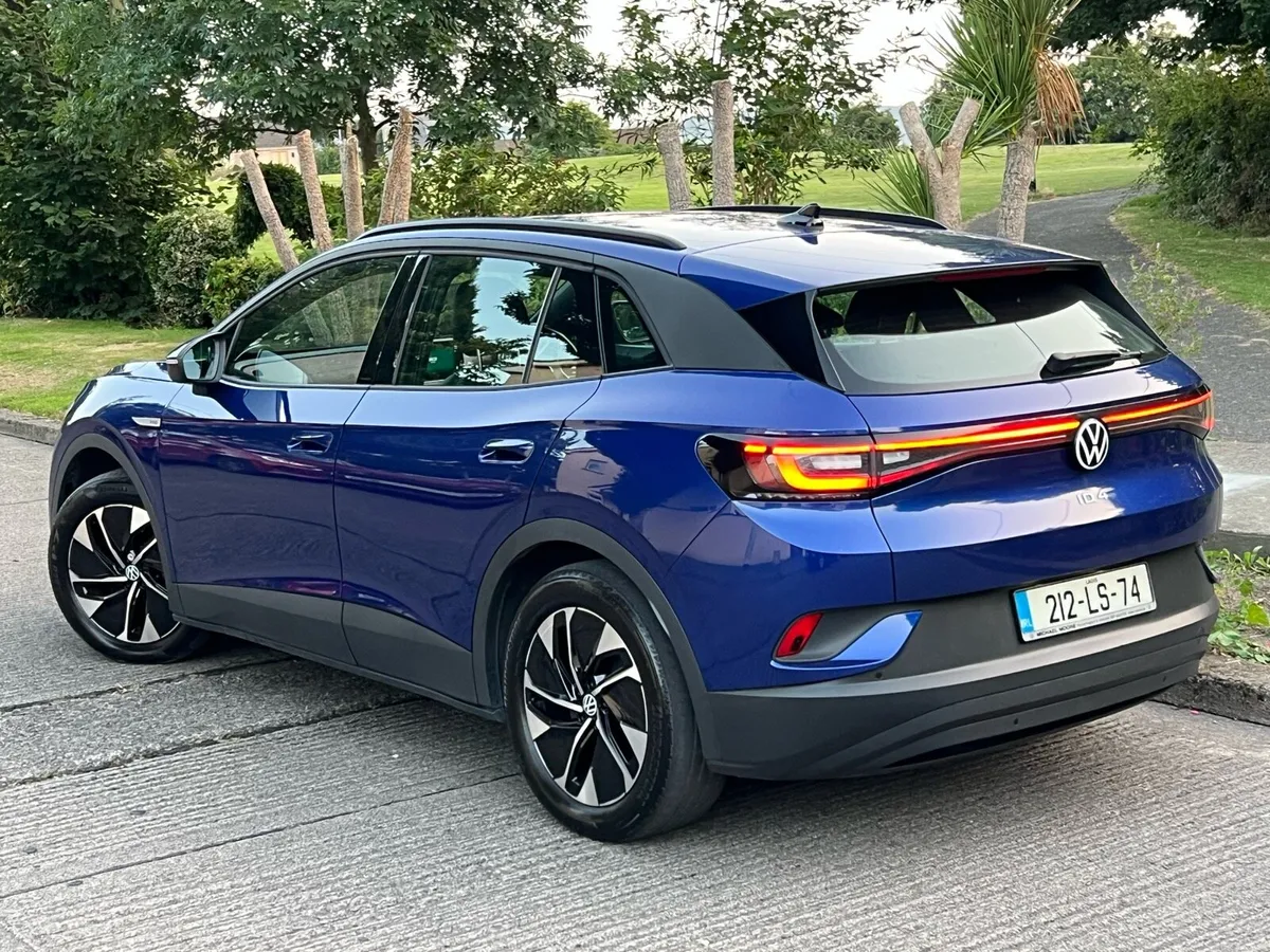 212 VOLKSWAGEN ID.4. 77kWh 204 BHP - Image 4