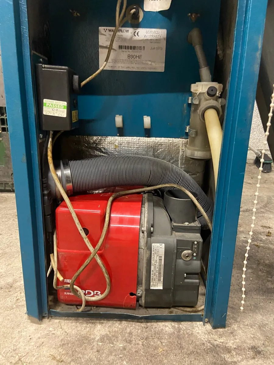 Oil boiler - Image 1