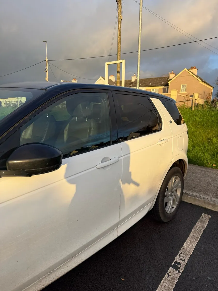 Land Rover Discovery Sport R Dynamic S - Image 3