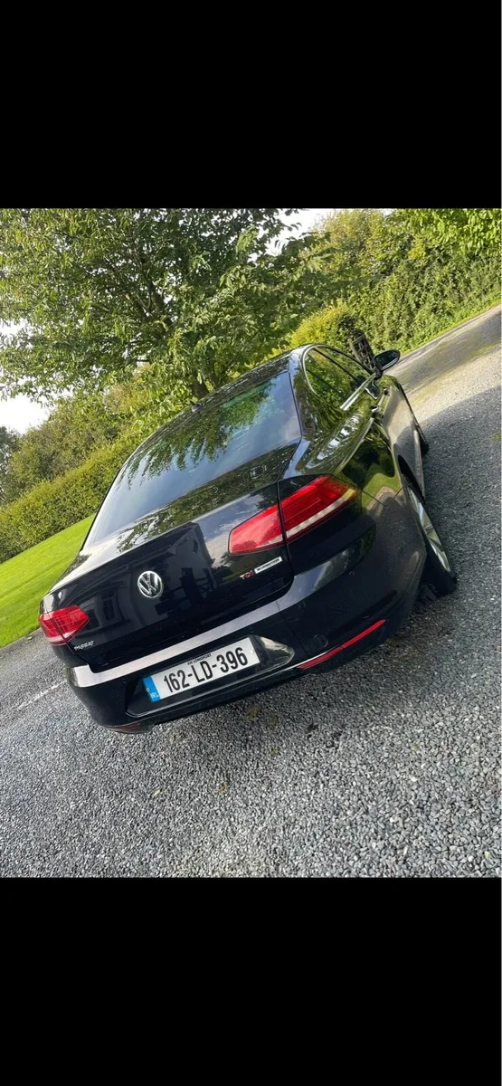 2016 automatic Volkswagen Passat - Image 2