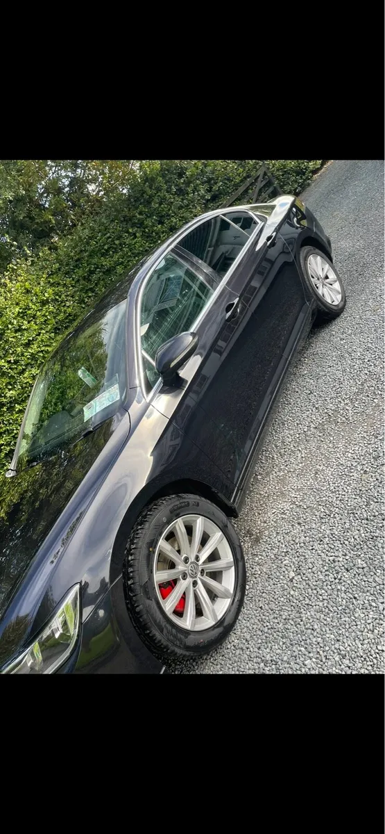 2016 automatic Volkswagen Passat - Image 4