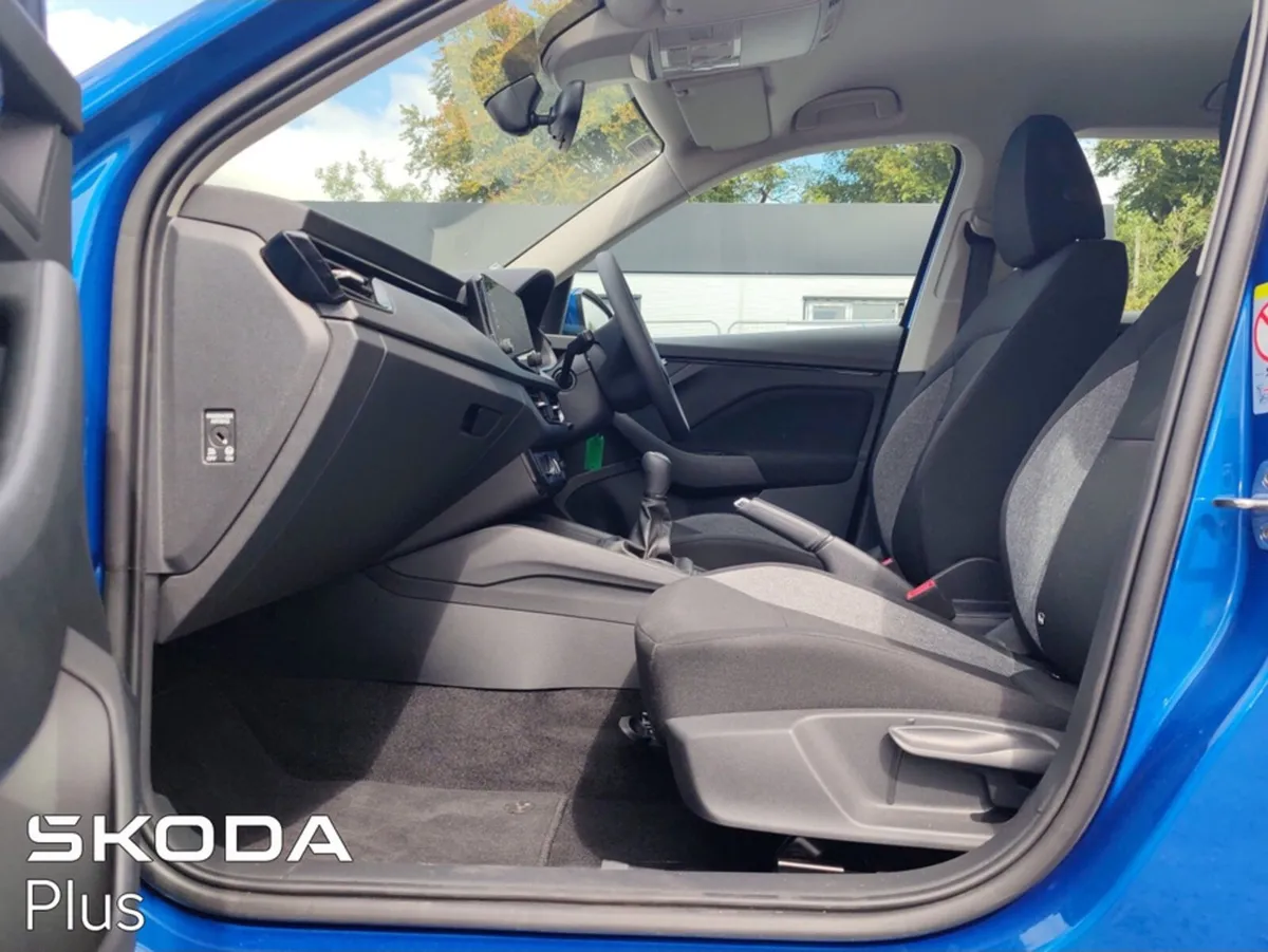 Skoda Kamiq ESSENTIAL 1.0 TSI 95BHP - Image 4