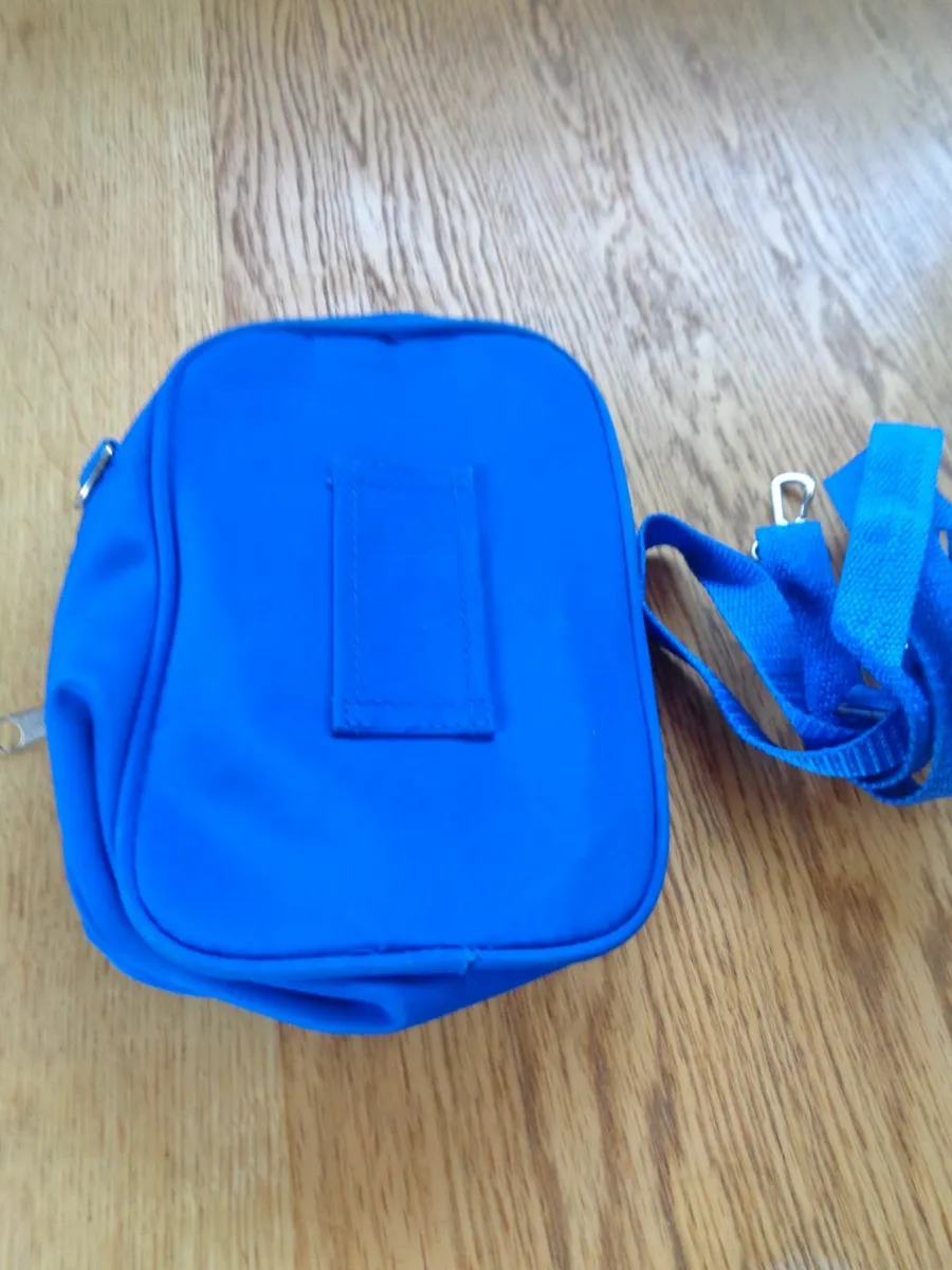 Travel Shoulder Bag for Sale - Image 3