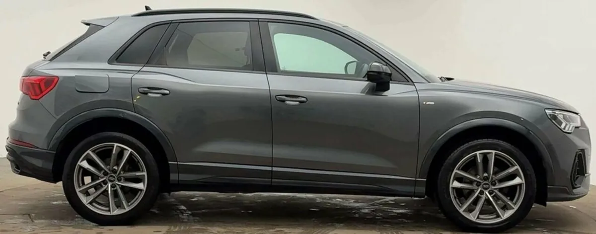 2.0 TDI 35 Black Edition SUV 5dr Diesel S Tronic E - Image 2